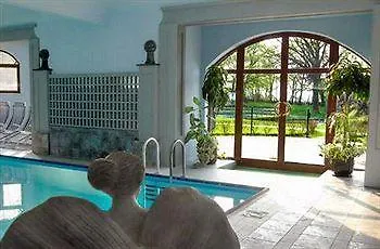 Hotel Bursztynowy Pałac 4*