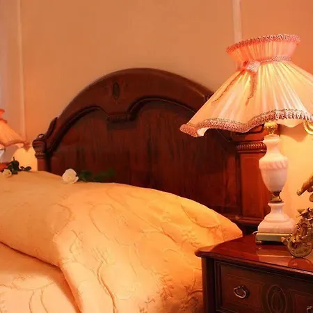 Bursztynowy Palac 4*