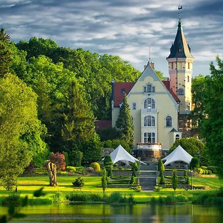 Otel Bursztynowy Palac