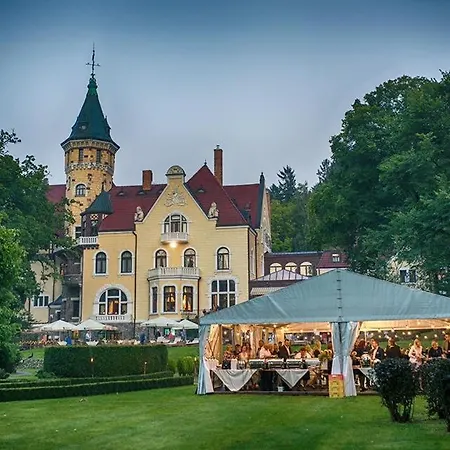 Bursztynowy Palac 4*