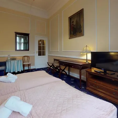 Bursztynowy Palac Hotell 4*
