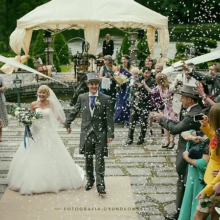 Bursztynowy Pałac 4*