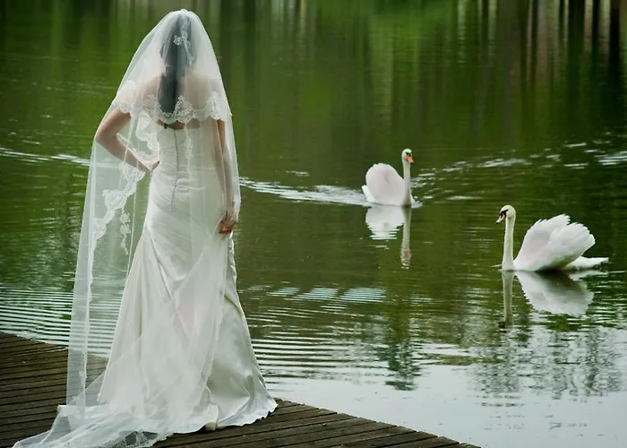 Bursztynowy Palac Отель Кошалин