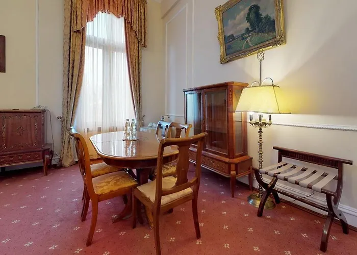 Bursztynowy Palac Hotel 4*