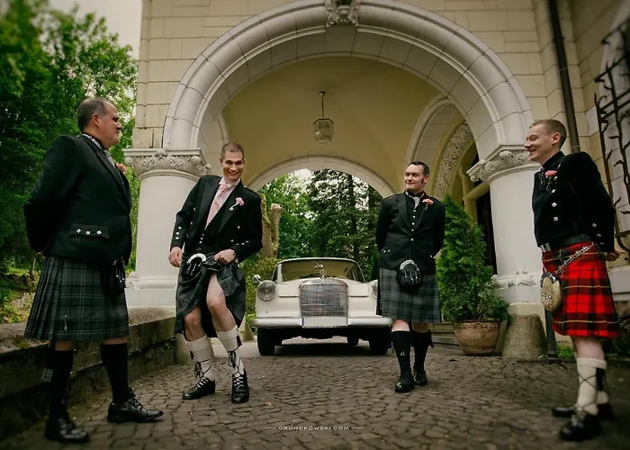 Bursztynowy Palac 4*